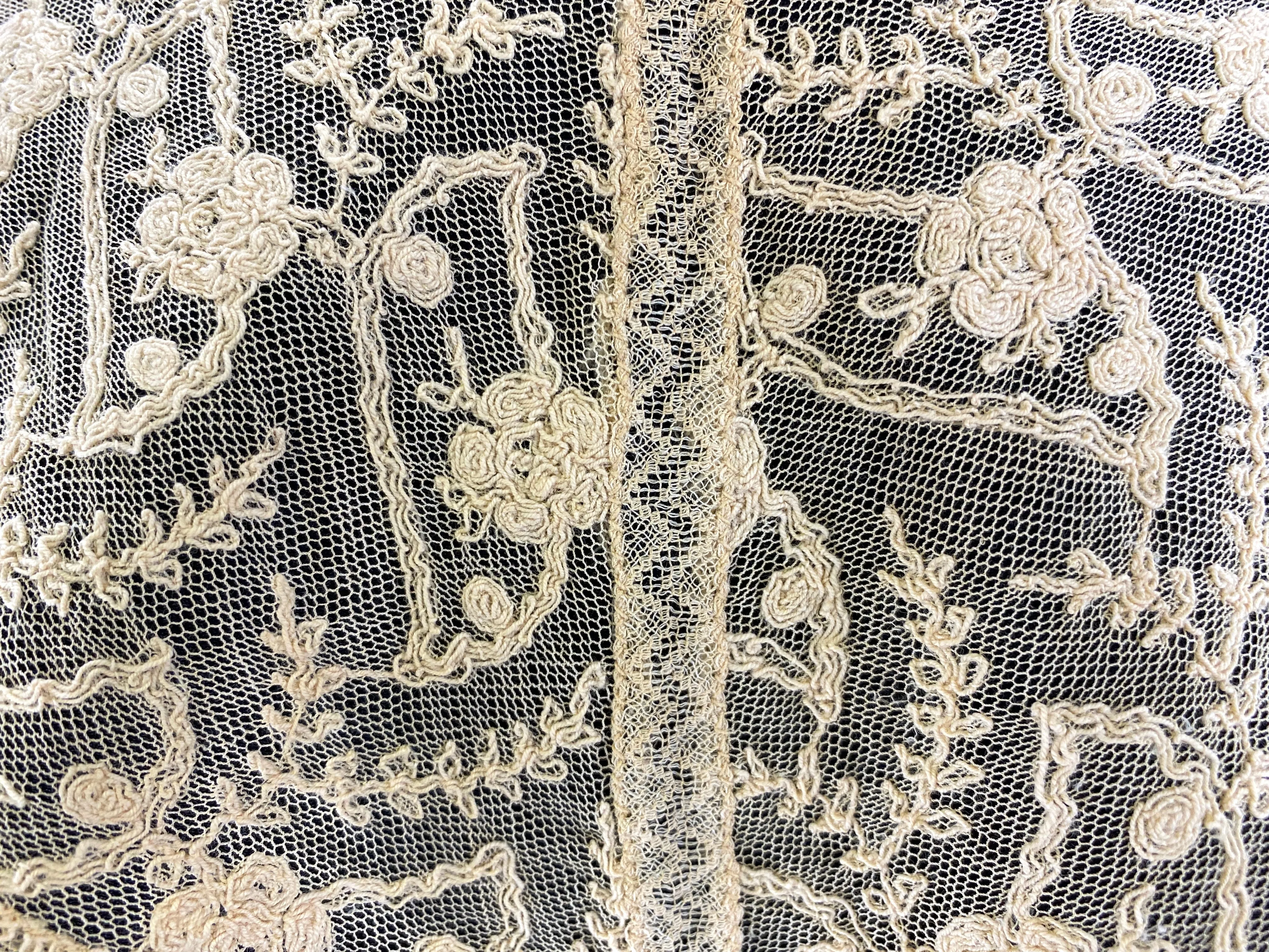 Antique Edwardian Beige Cord Embroidered Fichu Collar, Doubles