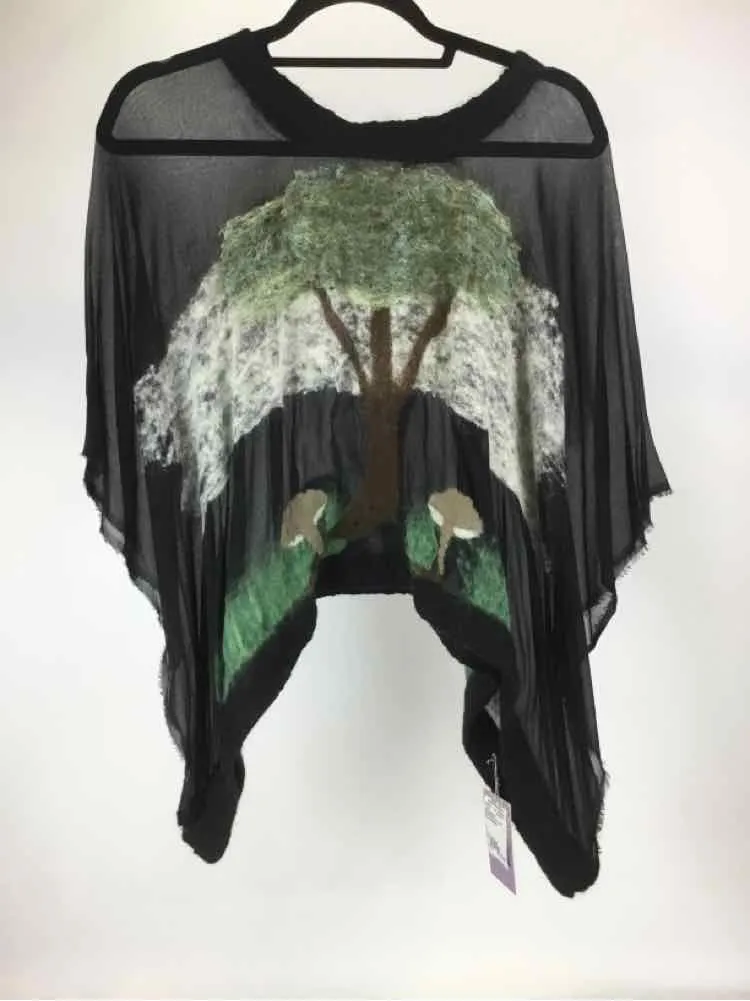 BrisingDesigns Size One Size Black/Green NWT Felt Tree Handmade Poncho