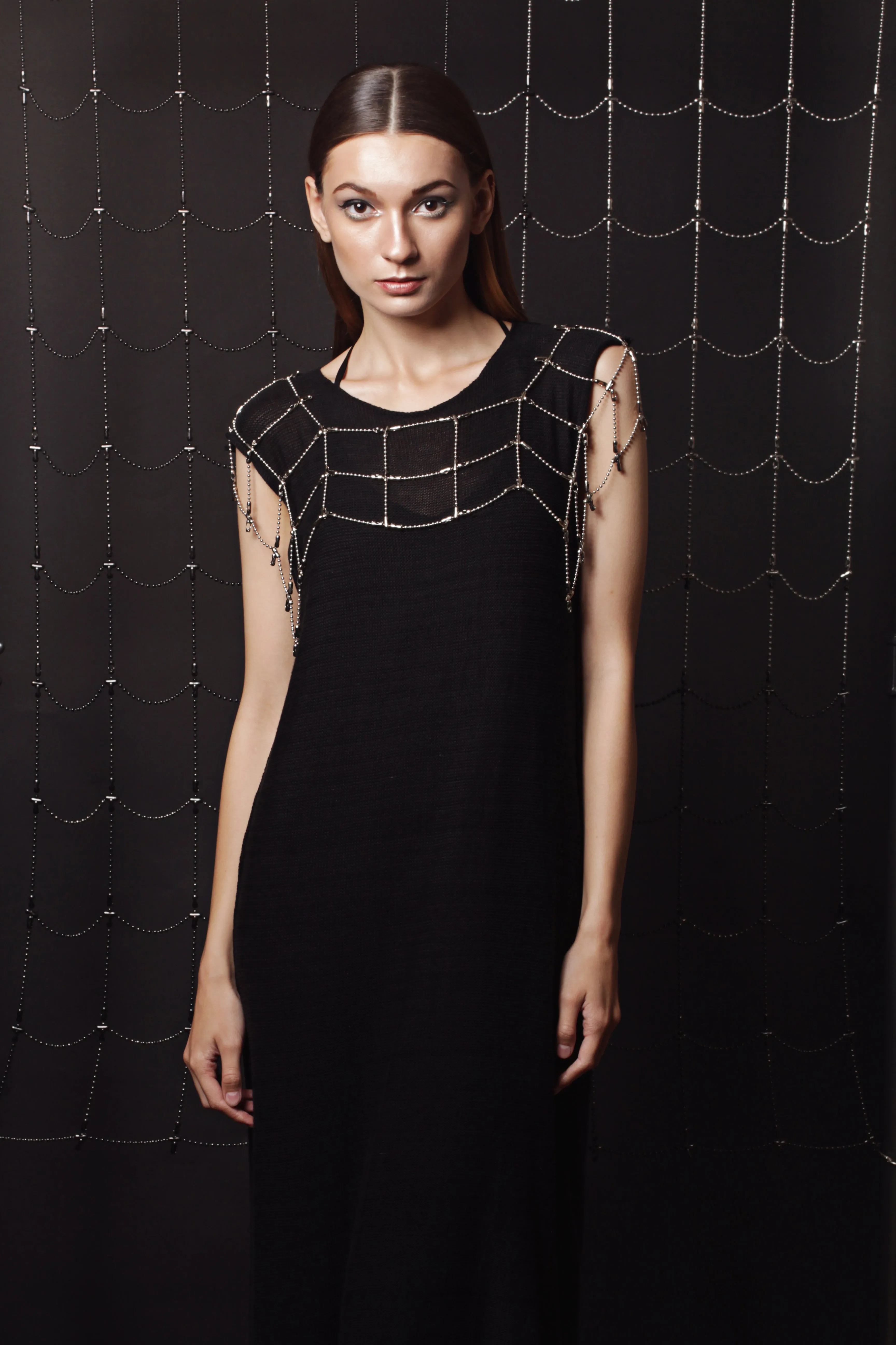 MPR x IMAGINARIUM: Cape Squared Poncho Shawl Neckpiece